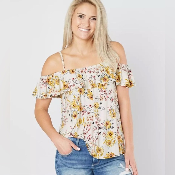 🌹NWT: JOLT FLORAL COLD SHOULDER TOP - Picture 1 of 10